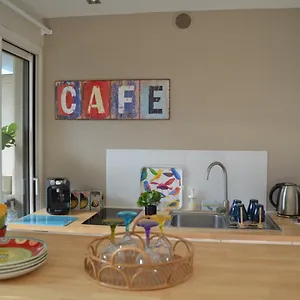 charmant-appartement-a-350m-de-la-plage-et-du-port.fr-provencehotel.com/